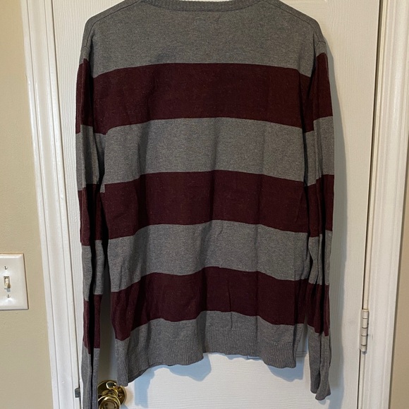 Sonoma Heather Gray Sweater - Picture 3 of 3